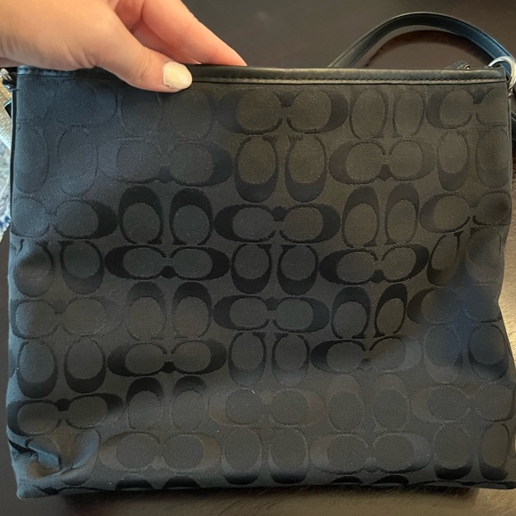 Coach Bag - Picture 2 of 6